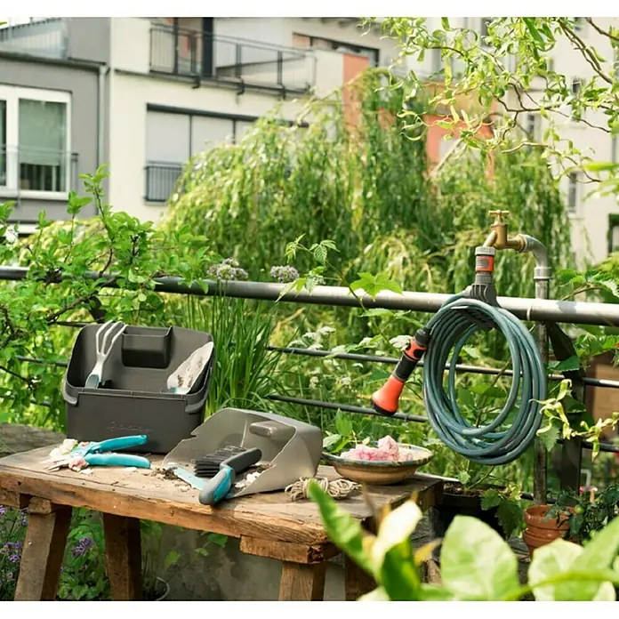Gardena City Gardening Spiralschlauch - Länge: 7,5 m - Stimmungsaufnahme