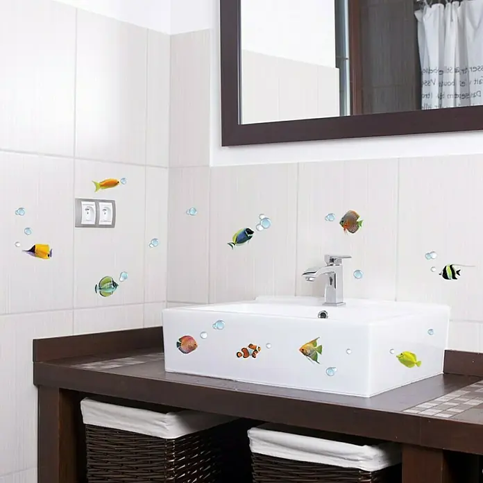 Dekorativna naljepnica Colourful Fishes - 15 x 31 cm - Živopisni prikaz