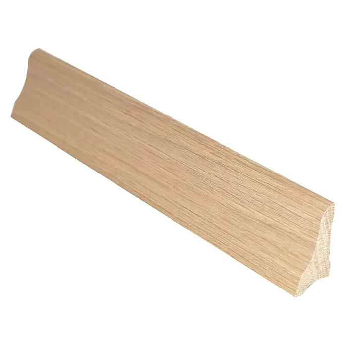 Podna kutna lajsna - 2.200 x 17 x 43 mm, Svijetli hrast - Dijagonalni pogled