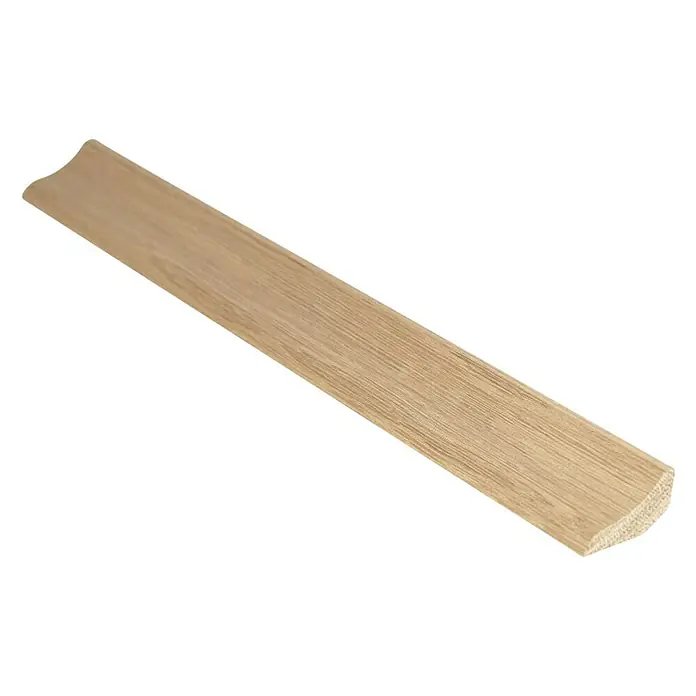 Podna kutna lajsna - 2.200 x 16 x 30 mm, Svijetli hrast - Dijagonalni pogled