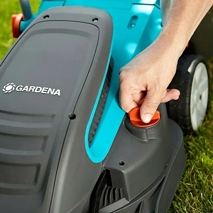 Gardena Elektro-Rasenmäher PowerMax 1400/34 - 1.400 W, Schnittbreite: 34 cm - Anwendungsbeispiel