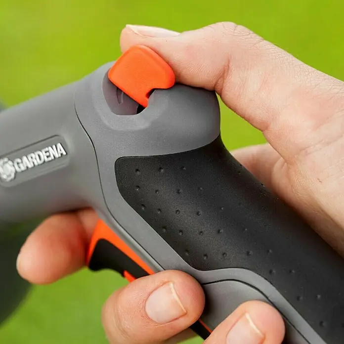 Gardena Comfort Vrtna prskalica s nastavkom - Broj mlaza za raspršivanje: 2, Plastika - Proizvod u upotrebi