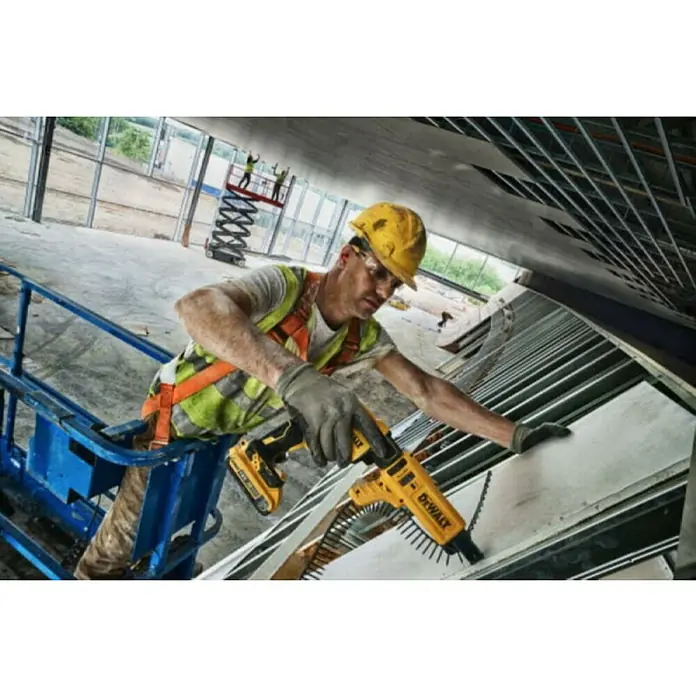 Dewalt Akumulatorski odvijač vijaka za gipskartonske ploče DCF620D2K - 18 V, 2 baterije, 2 Ah, Broj okretaja pri praznom hodu: 0 okr/min - 4.400 okr/min - Proizvod u upotrebi