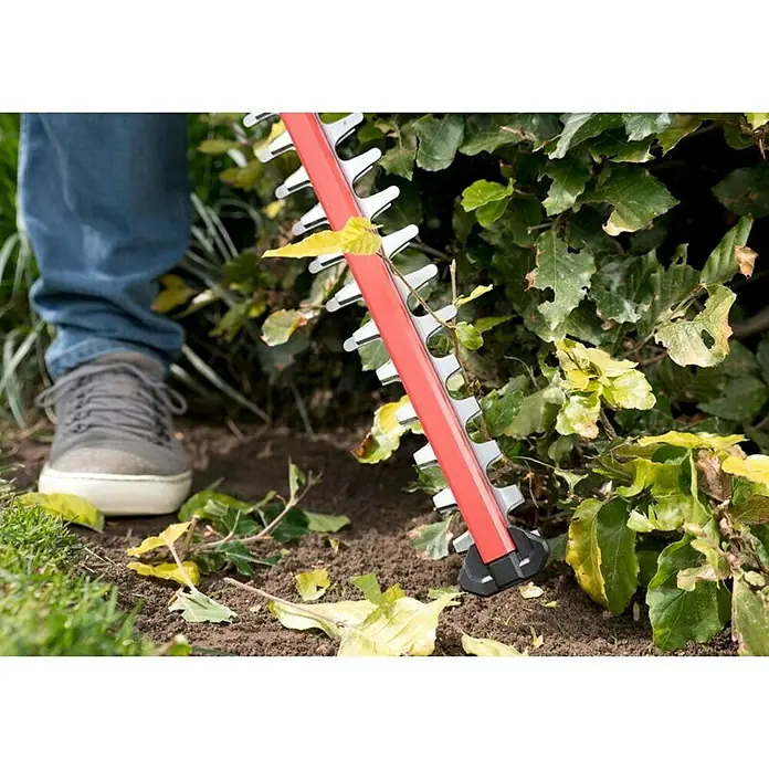 Skil Akumulatorske škare za živicu 0430 - 18 V, Dužina mača: 55 cm - Proizvod u upotrebi