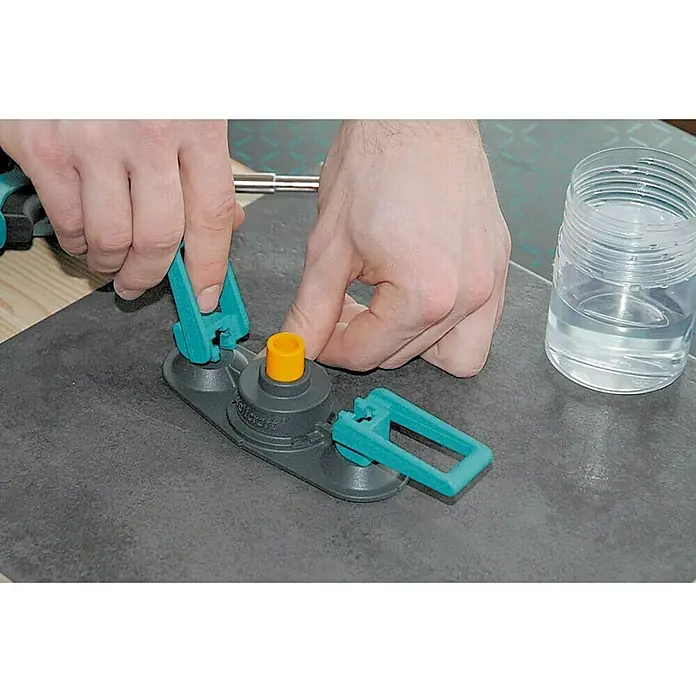 Craftomat Kalup za bušenje dijamantnim svrdlom - Plastika, 10 mm - Proizvod u upotrebi