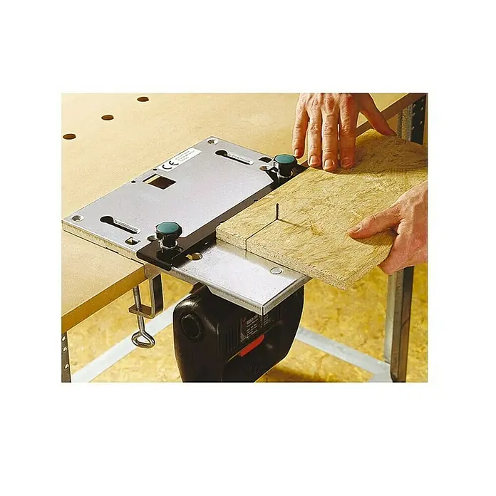 Craftomat Radni stol za piljenje ubodne pile - 320 x 300 mm - Proizvod u upotrebi