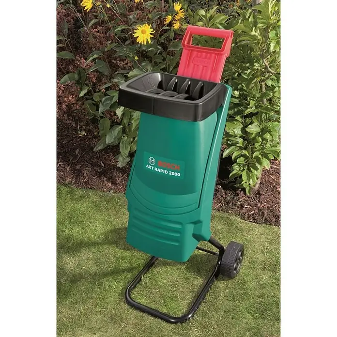 Bosch Električni stroj za usitnjavanje AXT Rapid 2000 - 2.000 W, Maksimalan promjer grane: 35 mm - Živopisni prikaz