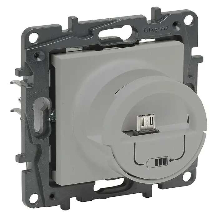 Legrand Niloé Conector USB Dock station - Hembrilla F, Aluminio - Vista angular