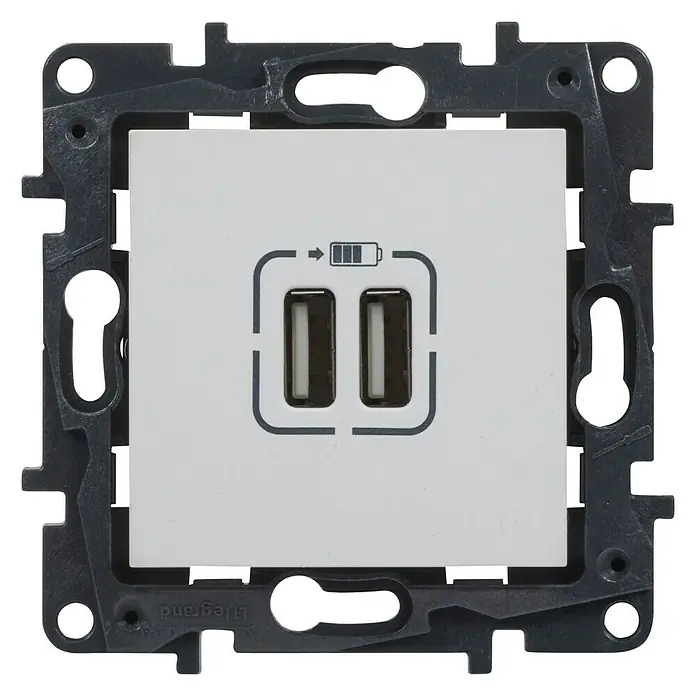 Legrand Niloé Step Toma USB - Blanco, 2 canales, Plástico, Montaje en la pared - Vista frontal