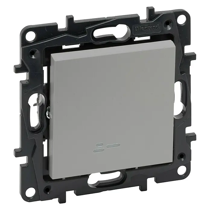 Legrand Niloé Step Interruptor/Conmutador - Aluminio, Plástico, Montaje en la pared, 1 ud. - Vista angular