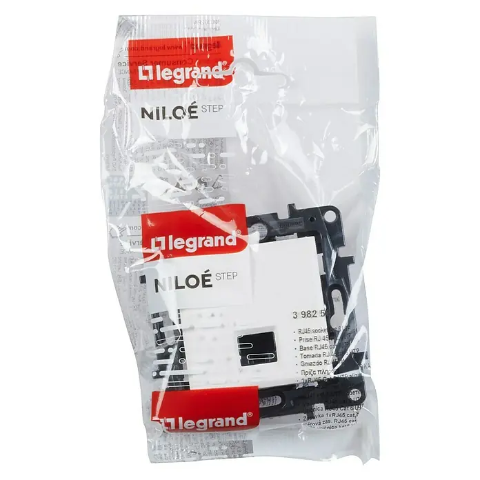 Legrand Niloé Step Toma de red RJ45 - Blanco, 1 canal, Plástico, Montaje en la pared - Vista frontal