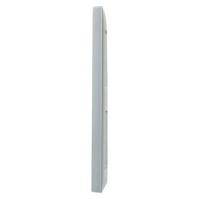 Legrand Niloé Step Marco - Plateado, x 2, Plástico, Montaje en la pared - Vista de perfil izquierdo