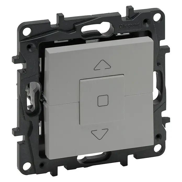 Legrand Niloé Step Interruptor para persianas - 11 x 5 x 15 cm, En pared, Aluminio - Vista angular