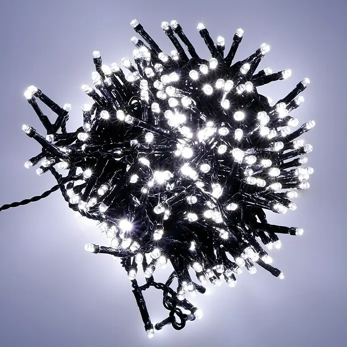 Guirnalda luminosa LED - 200 luces, Longitud del cable: 30 m, Color de luz: Blanco frío - Foto ambiente