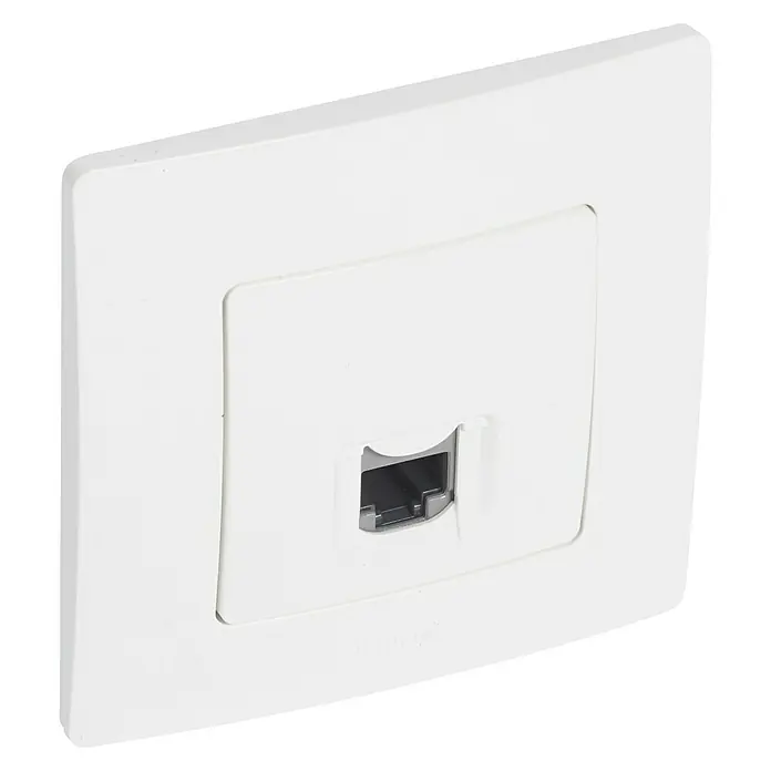 Legrand Niloé Monoblock Toma de red RJ45 - Blanco, 1 canal, Plástico, Montaje en la pared - Vista angular