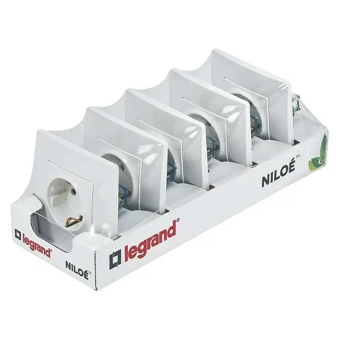 Legrand Niloé Monoblock Enchufe - Blanco, 2 Polos + Toma Tierra, Plástico, Montaje en la pared, 5 ud. - Vista angular
