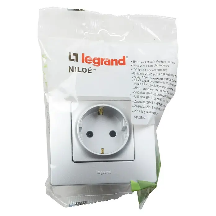 Legrand Niloé Monoblock Enchufe - Plateado, 2 Polos + Toma Tierra, Plástico, Montaje en la pared - Vista frontal