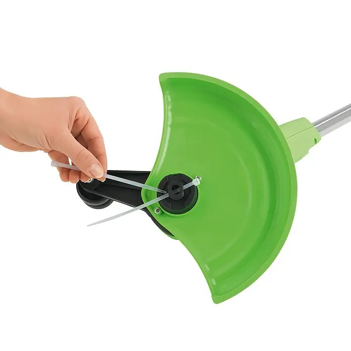 MAXXMEE Akku-Rasentrimmer - 12 V, Li-Ionen, 1 Akku, Schnittbreite: 17 cm - Detailaufnahme