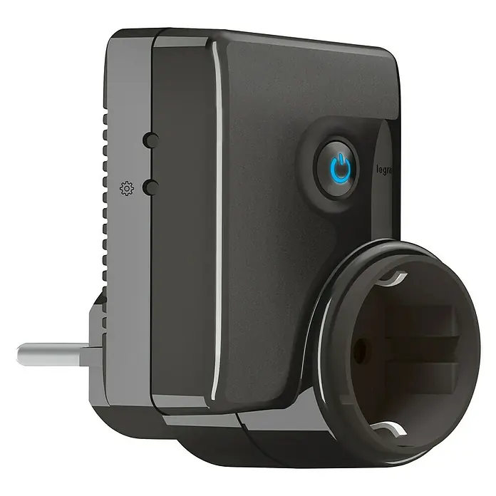 Legrand Valena Next with Netatmo Enchufe - Negro, 2 Polos + Toma Tierra, Montaje en la pared - Vista angular