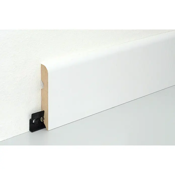 Sockelleiste FU91L - 2,4 m x 15 mm x 90 mm, Gerade - Stimmungsaufnahme