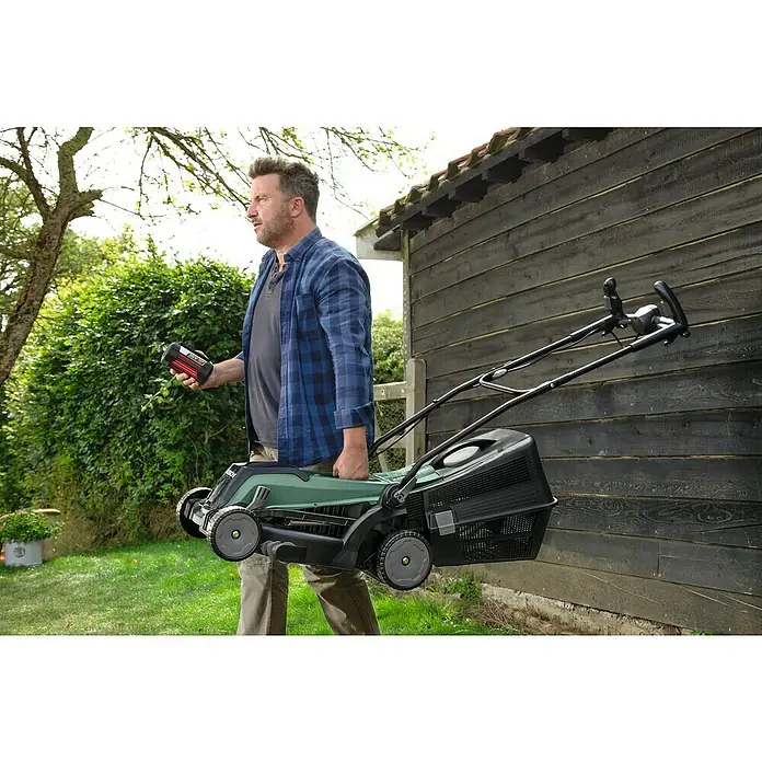 Bosch Akumulatorska kosilnica [SI] EasyRotak 36-550 - 36 VA, 1 baterija, 4 Ah, Širina reza: 37 cm - Primer uporabe