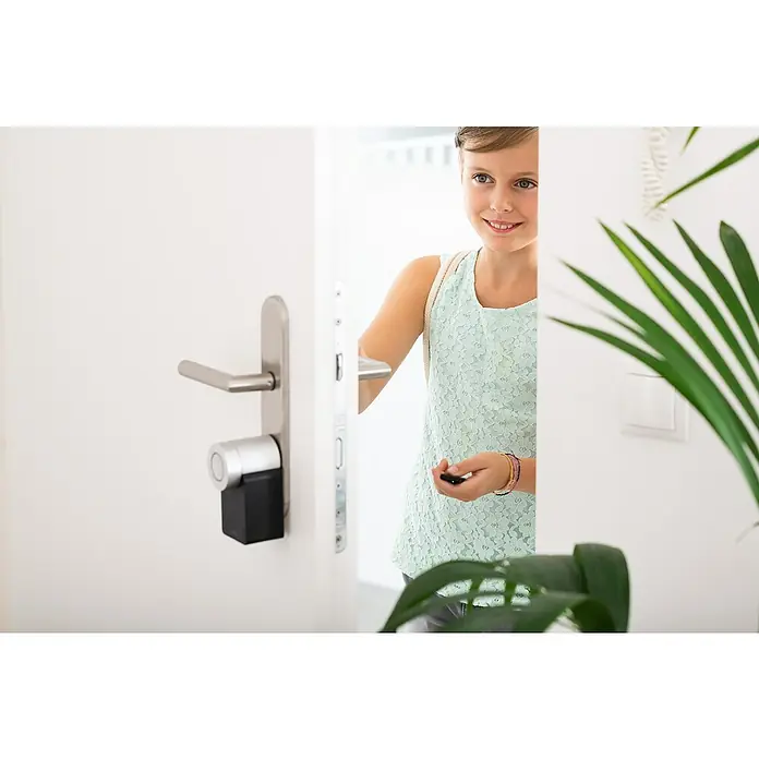 Nuki Fernbedienung FOB - L x B x H: 6 x 55 x 24 mm - Anwendungsbeispiel