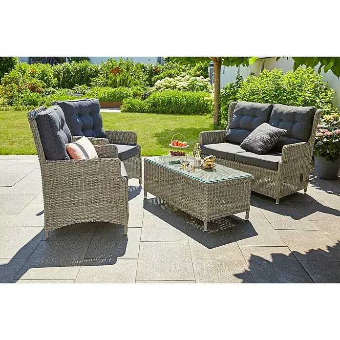 Sunfun Pauline Geflechtsofa - B x T x H: 114 x 81 x 101 cm, Polyrattan, Bambusgrau, Rückenlehne verstellbar - Stimmungsaufnahme