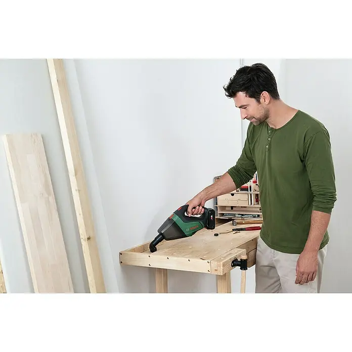 Bosch 18 V Power for All Akku-Handstaubsauger UniversalVac 18 - 18 V, Ohne Akku, Behältervolumen: 0,5 l - Anwendungsbeispiel