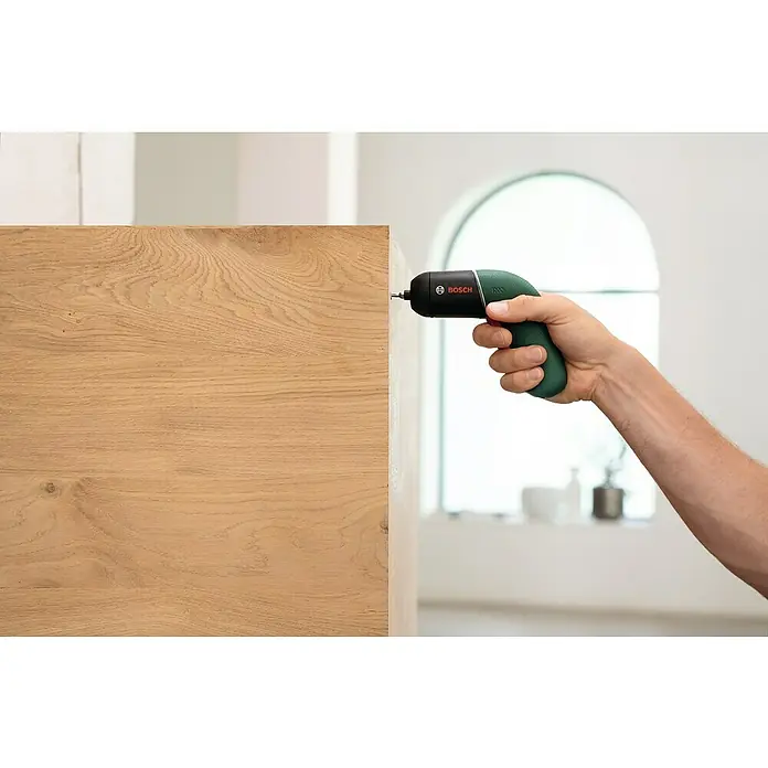 Bosch Akkuschrauber IXO VI Classic Edition - 3,6 V, 1 Akku, Leerlaufdrehzahl: 0 U/min - 215 U/min - Anwendungsbeispiel