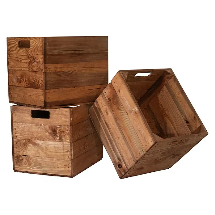 Holzkiste Used Natur mit Eingriffen - 32,5 x 33 x 37,5 cm, Braun, 2 Eingriffe - Diagonale Ansicht