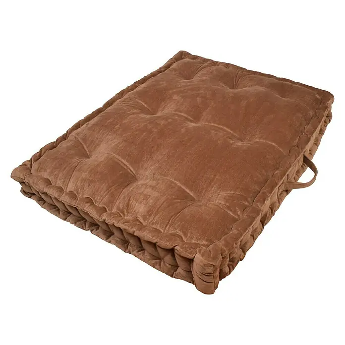 Cojín para asiento Velvet - Camel, 60 x 80 cm, 100% poliéster - Vista angular