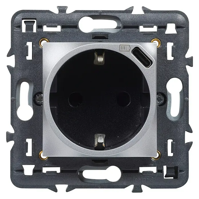 Legrand Valena Next Enchufe con USB - 2 Polos + Toma Tierra, Aluminio, Metal, 16 A - Vista frontal