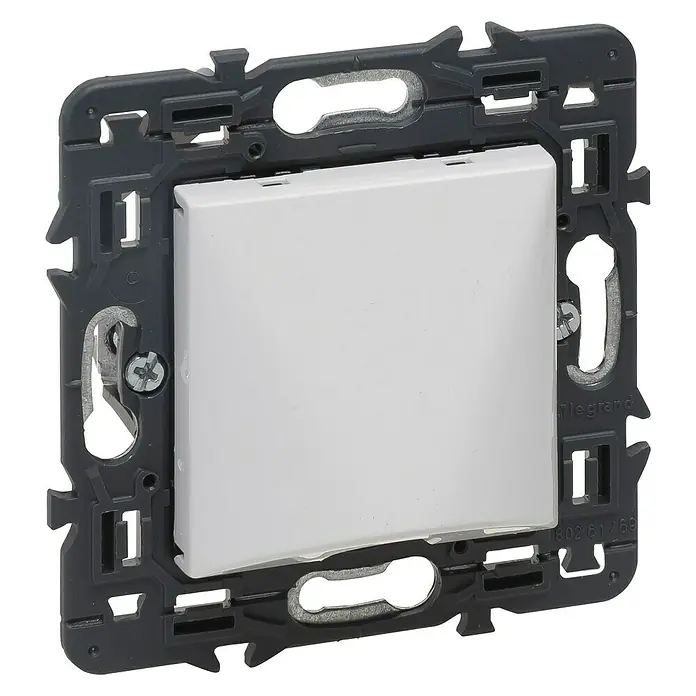 Legrand Valena Next Pasacables - Blanco, Diámetro: 12 mm - Vista angular