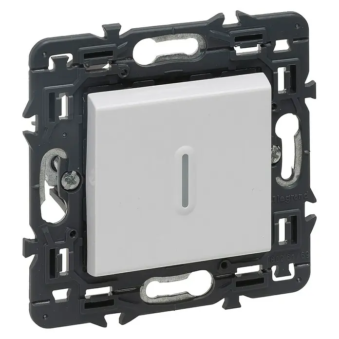 Legrand Valena Next Conmutador con luz - Blanco, Montaje en la pared, Plástico, 10 A - Vista angular