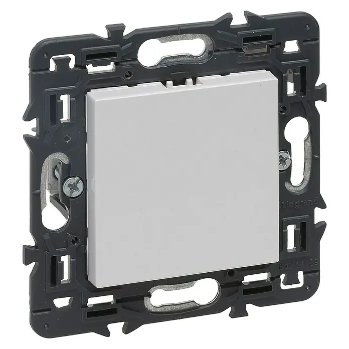 Legrand Valena Next Tapa para mecanismo - Blanco, Metal, IP20, Montaje en la pared - Vista angular