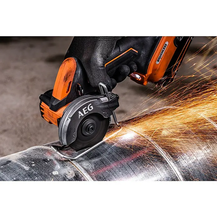 AEG Powertools Akku-Trennschleifer BMMS18SBL-0 - 18 V, Ohne Akku, Max. Leerlaufdrehzahl: 2.000 U/min - Anwendungsbeispiel