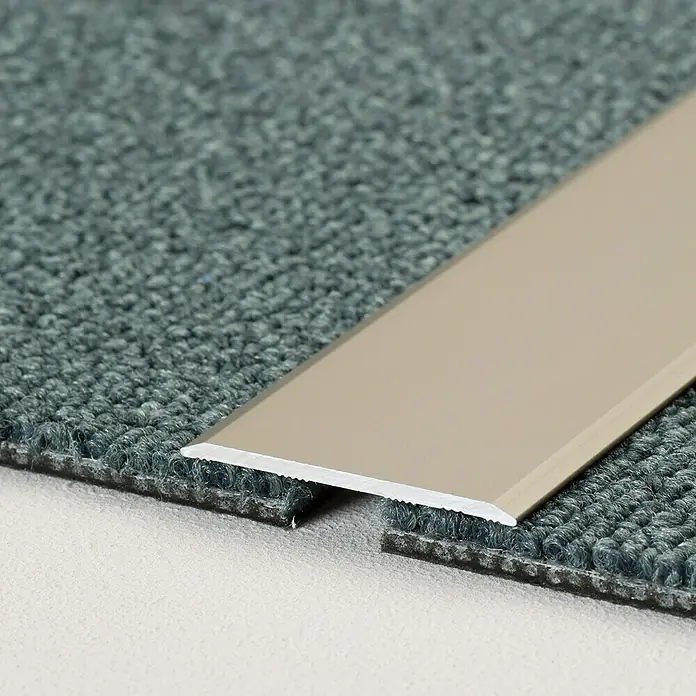 LOGOCLIC Übergangsprofil 115 - Edelstahl matt, 1 m x 40 mm x 2 mm, Montageart: Kleben - Detailaufnahme