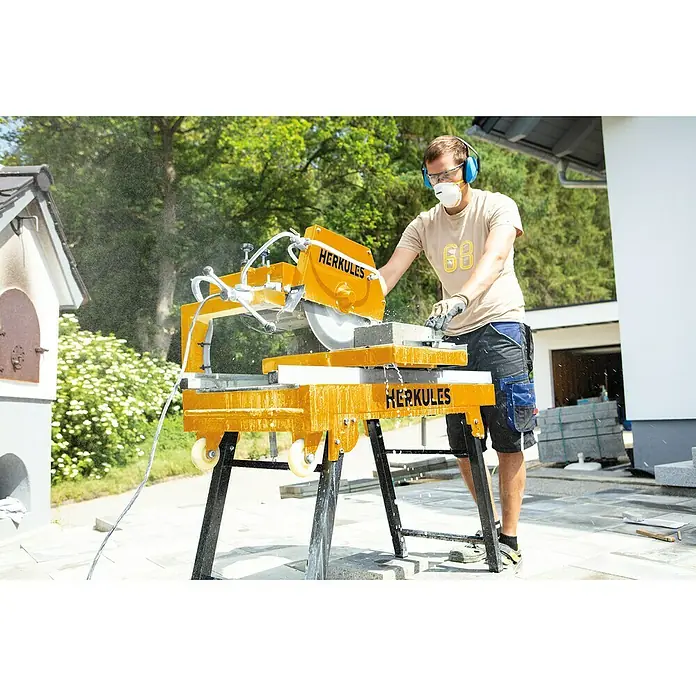 Herkules Steintrennmaschine HFS 3500 Pro - 2.000 W, Durchmesser Scheibe: 350 mm, Schnitthöhe: 110 mm bei 90° - Anwendungsbeispiel
