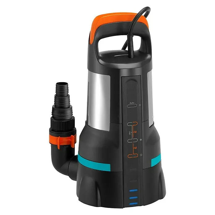 Gardena Tauchpumpe 19500 Aquasensor - 860 W, Max. Fördermenge: 19.500 l/h, Geeignet für: Sauberes & verschmutztes Wasser - Diagonale Ansicht