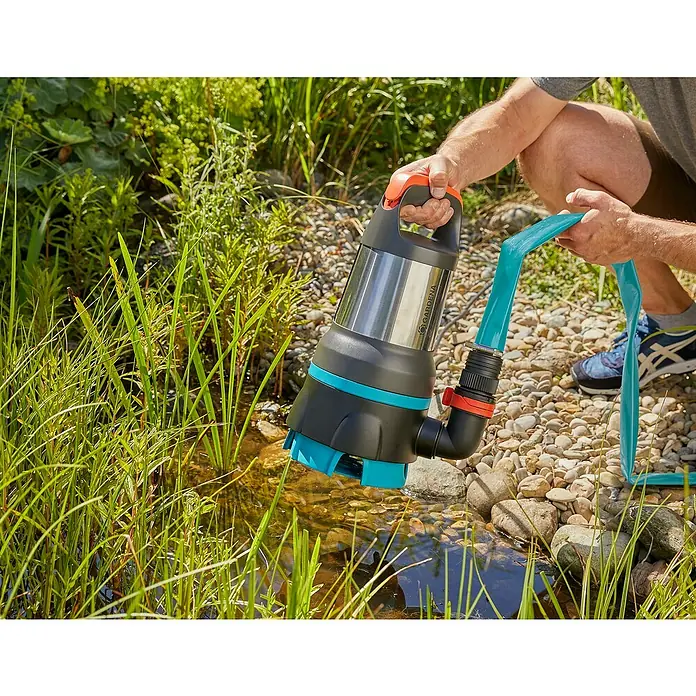 Gardena Tauchpumpe 19500 Aquasensor - 860 W, Max. Fördermenge: 19.500 l/h, Geeignet für: Sauberes & verschmutztes Wasser - Anwendungsbeispiel