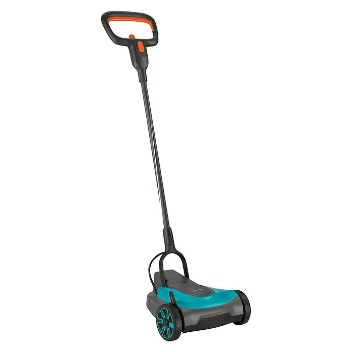 Gardena Akku-Rasenmäher HandyMower 22/18V P4A - 18 V, Ohne Akku, 2,5 Ah, Schnittbreite: 22 cm - Diagonale Ansicht