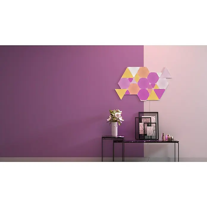 Nanoleaf LED-Panel Shapes Triangles 4er Starter Set 2. Generation - L x B x H: 23 x 20 x 0,6 cm, Weiß, RGBW - Stimmungsaufnahme