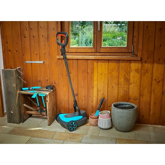 Gardena Akumulatorska kosilica HandyMower Li-18/22 - 18 V, 1 baterija, 2,5 Ah, Širina reza: 22 cm - Živopisni prikaz