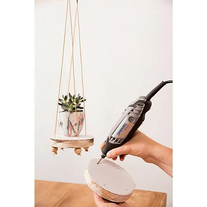 Dremel Multifunktionswerkzeug-Zubehör 681 - 20 -tlg. - Anwendungsbeispiel