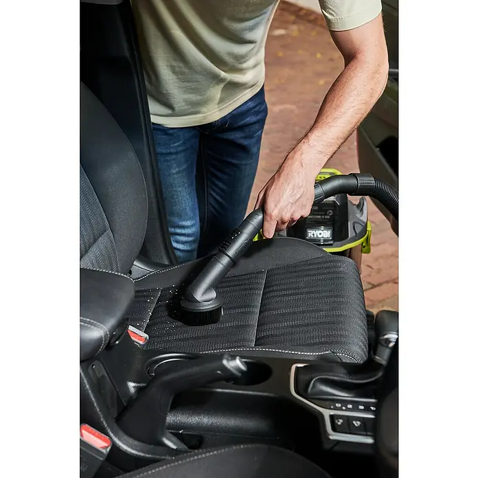 Ryobi ONE+ Aspirador en seco y húmedo de batería R18WDV-0 - 18 V, Sin batería, 18 l - Producto en uso