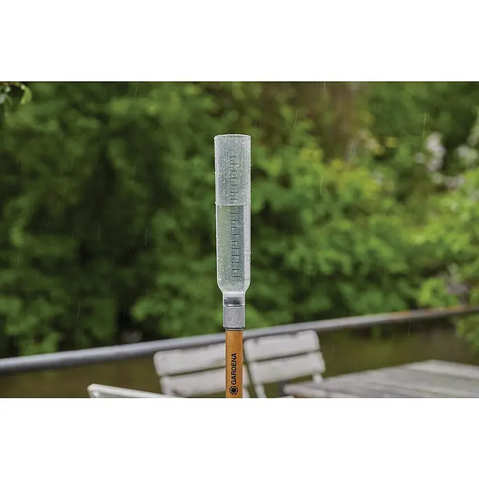 Gardena ClickUp! Regenmesser - 9 x 9 x 27,5 cm, Kunststoff - Stimmungsaufnahme