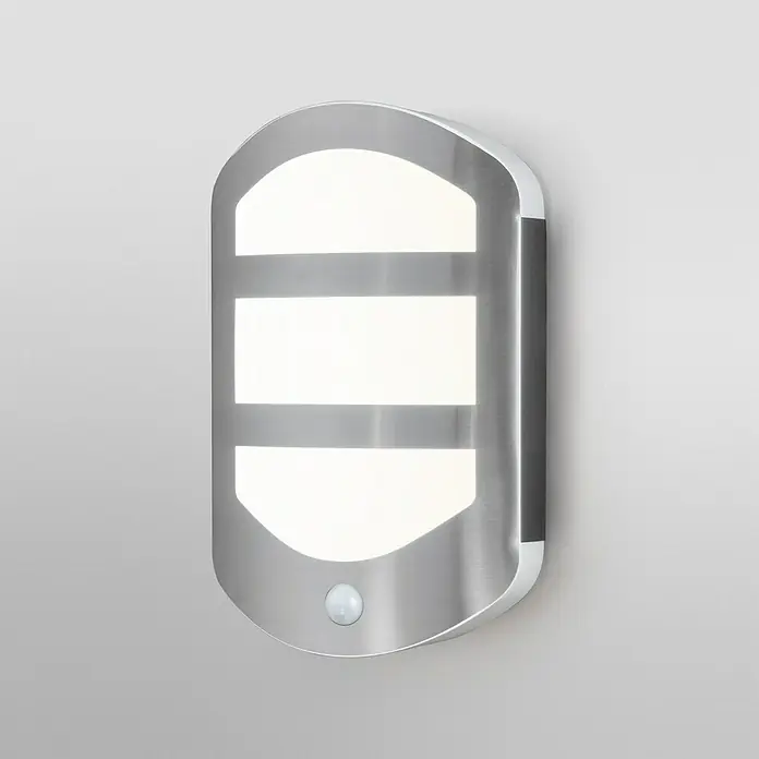 Osram Endura Style LED-Außenwandleuchte Plate Wall - 12,5 W, 180 x 60 x 283 mm, Edelstahl, IP44 - Stimmungsaufnahme
