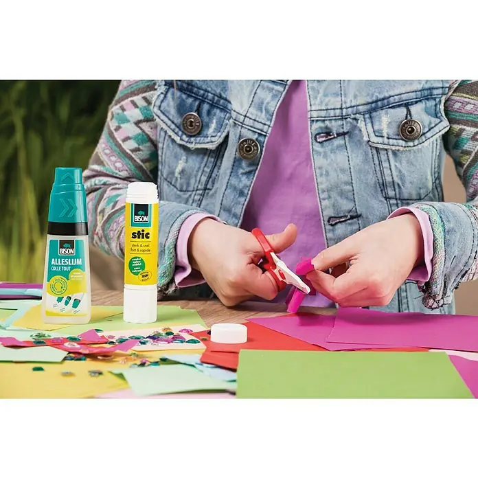 Bison Plakstift Stic - 21 g - Toepassingsvoorbeeld