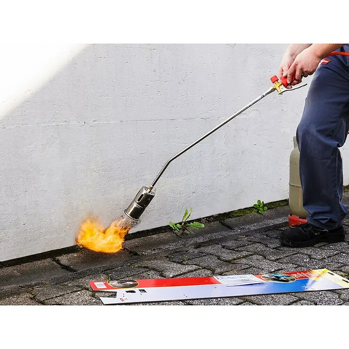 Rothenberger Industrial Soplete de alto rendimiento ROMAXI - 30 kWh, Diámetro soplete: 60 mm - Producto en uso