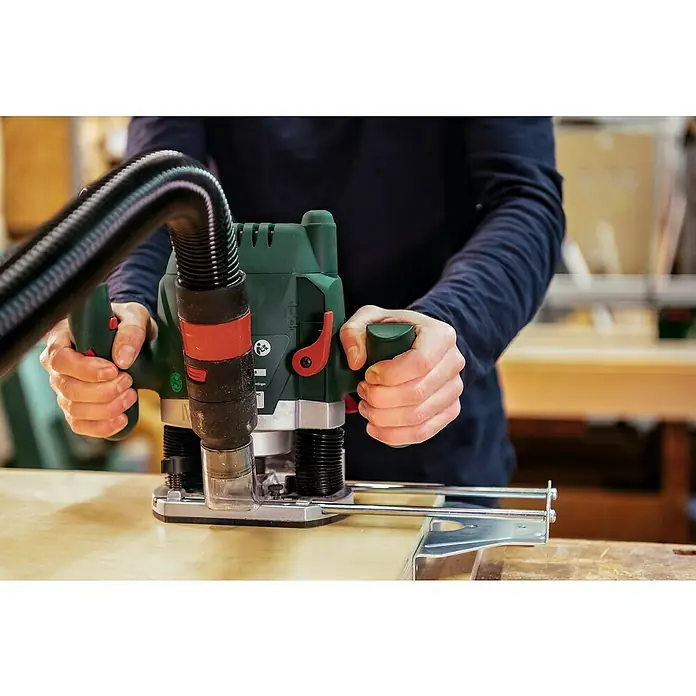 Bosch Oberfräse POF 1200 AE - 1.200 W, 55 mm - Anwendungsbeispiel
